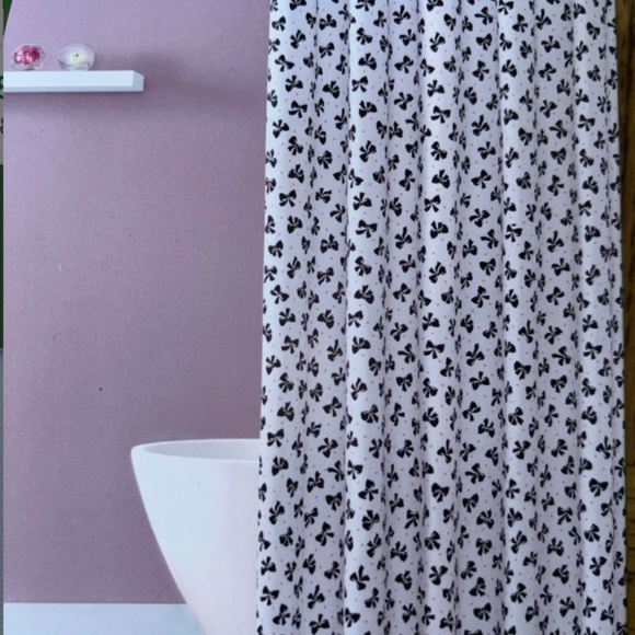 Kate Spade shower curtain - Picture 2 of 3